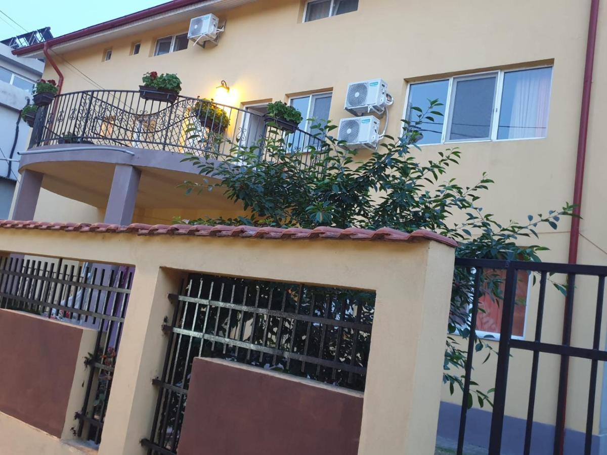 Hostel Dms Family House