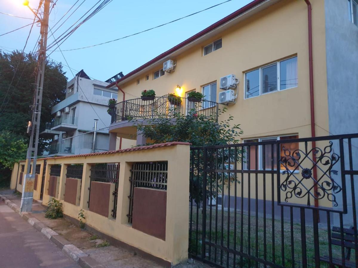 Dms Family House